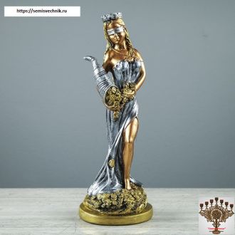 &quot;Фортуна с Рогом Изобилия&quot; в серебряном платье (Figurine &quot;Fortune&quot;)