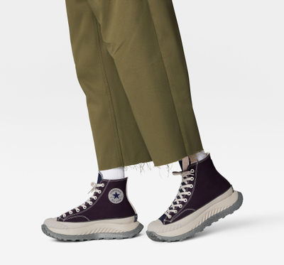 С чем носить Зимние Кеды Converse Chuck 70 AT-CX фото