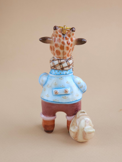 Плюшевый жираф