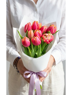 Букет цветов на 8 марта № 710