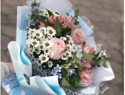 Букет с миосотисом "Утренняя свежесть"