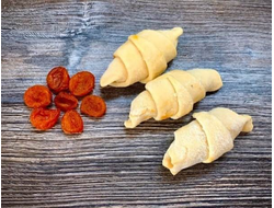 Круассаны с вишневым джемом