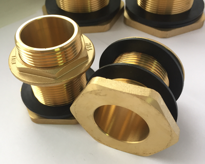 Отвод из бака Ду32 латунь