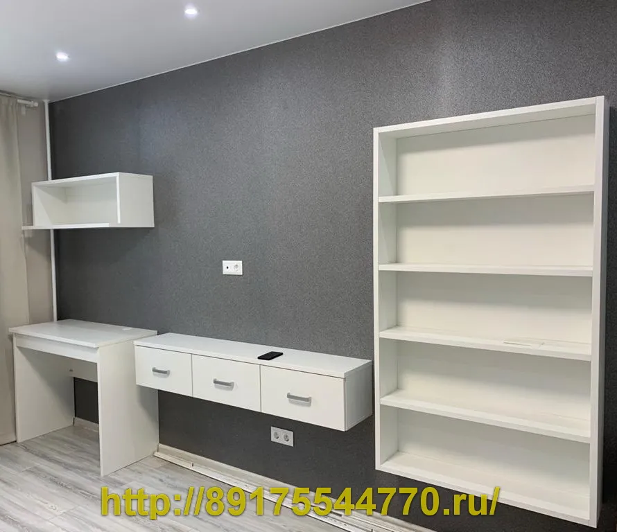 017 Стол, подвесная тумба и полки.
ЛДСП Egger W1100 Белый Альпийский, ST9.
Сделано по индивидуальным размерам с учетом всех пожеланий заказчика.
