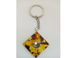 Брелок из натурального янтаря "BMW"