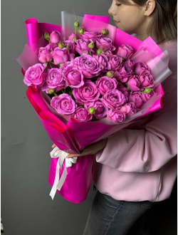 Букет сиреневых пионовидных кустовых роз, 11шт.