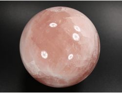 Шар Розовый кварц, Мадагаскар (70 мм, 486 г) №35382