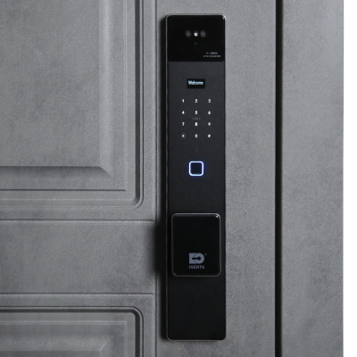 Стальная дверь   Лира (биометрический замок Smart lock K06)