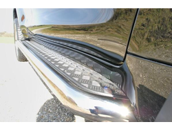 Ступени 76мм нерж.полиров. с алюм.рифл.вставкой OEM на Toyota Land Cruiser J200