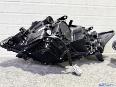 Светодиодные фары Lexus RX 3 08-12 стиль 2020+