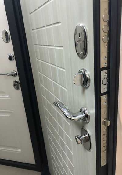 ГАРДА 8 мм ЧЕРНЫЙ МУАР/ БЕЛЫЙ ЯСЕНЬ