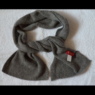 Стильный комплект берет и шарф зима 2019 с цветами Vizio Италия 6106 антрацит