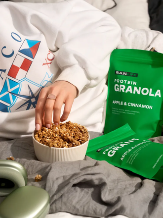 Гранола протеиновая "Яблоко-корица", 220г (R.A.W.LIFE)