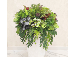 Большая вертикальная композиция из искусственной зелени - Оазис № НП023к/Купить на сайте AOABUKET.ru
