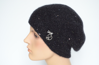 Вязаный итальянский берет черного цвета с пайетками