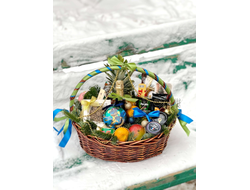 Новогодняя корзина подарочная премиум