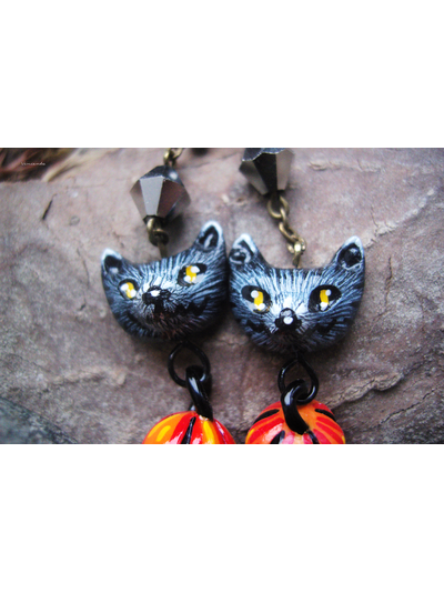 "Стражи сумеречных теней", длинные серьги с тыквами и серыми волками