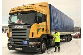 Автомобильные перевозки грузов массой до 27 тонн в тентованных