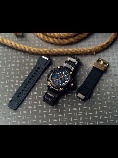Часы Casio G-Shock MTG-B3000BDE-1A