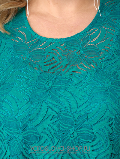 Нарядное кружевное платье бирюзового цвета