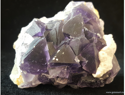 Кристаллы фиолетового Флюорита №4 70*61*27мм