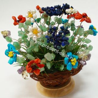 Букет цветов из камня в корзине в ассортименте