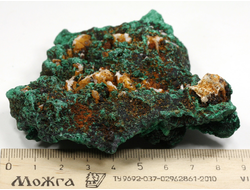 Малахит плисовый, кристаллический, ДР Конго (90*72*21 мм, 162 г) №37838