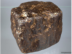 Лимонит по пириту. Южный Урал. Россия. 60*55*50мм