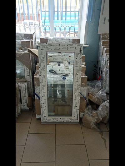 01050 -Окно пластиковое. Ширина -800 Высота-1050 .Профиль 60 , 32 стеклопакет, ПОВОРОТНО- ОТКИДНОЕ ( ПРАВОЕ ) Артикул: 00000151