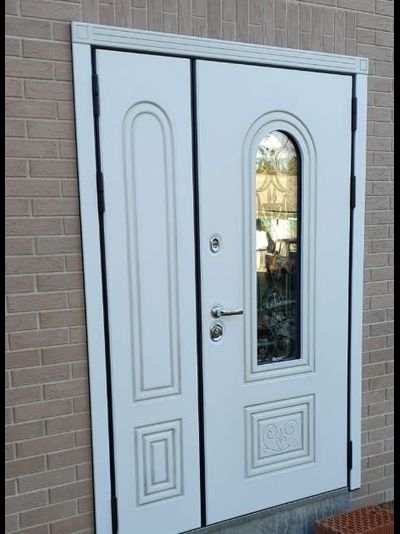 БЕЛАРУСЬ. БЕЛУГА. СЕВИЛЬЯ. ДУБ ТЕМНЫЙ С ПАТИНОЙ/ ДУБ ТЕМНЫЙ С ПАТИНОЙ, КОВКА ВНУТРИ СТЕКЛОПАКЕТОВ