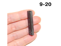 Турмалин натуральный (необработанный) Афганистан №9-20: шерл с зел.гол. - 4,6г - 40*8*7мм