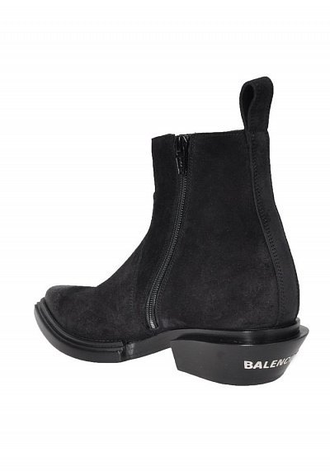 Зимние ботинки казаки Balenciaga замшевые женские
