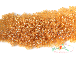 Toho 15/0 - 5г - 2110 Молочный светлый топаз с серебряной линией внутри