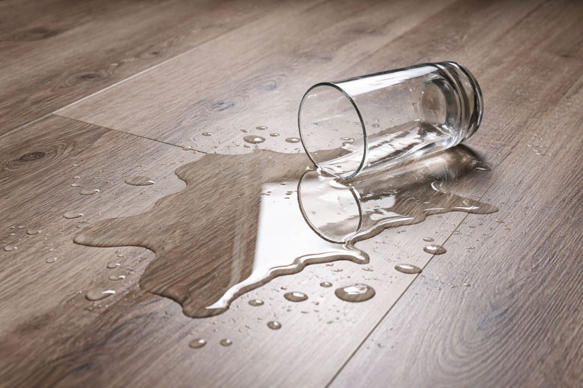 Водостойкий ламинат с герметичным соединением