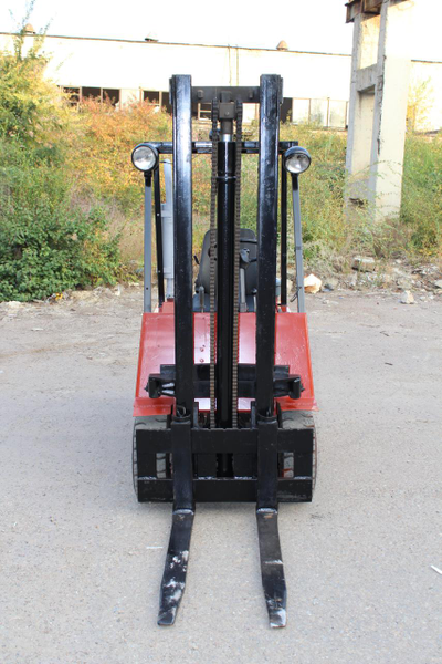 Продается погрузчик дв 1661 балканкар