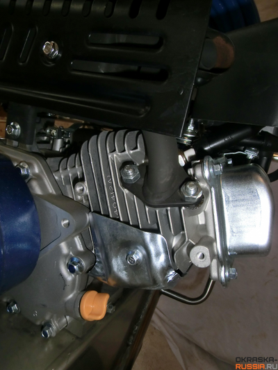 ASPRO-8300 бензиновый окрасочный аппарат