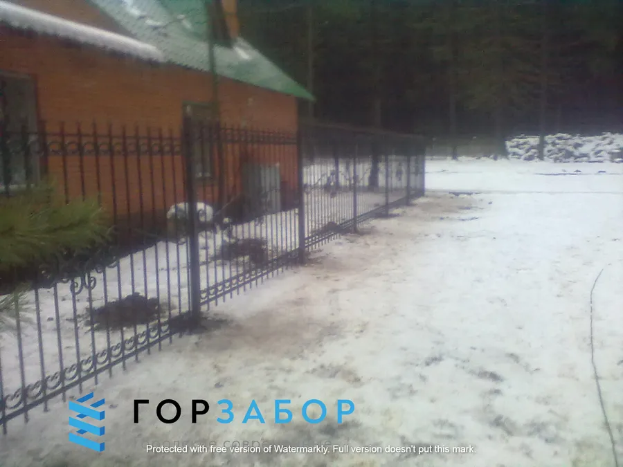 Забор с элементами ковки с монтажом