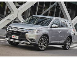 Защита переднего бампера d42 короткая волна Mitsubishi Outlander 2015 - ... ( Митсубиси Аутлендер 2015)