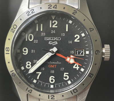 Наручные часы Seiko SSK023J1