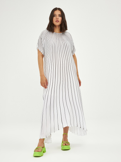 Нарядное платье "плиссе" в белом и черном цветах