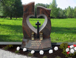 Европейский памятник на могилу Сердце и Крест