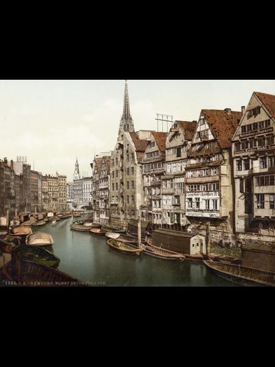 Купить греющую картину с фото старый Гамбург