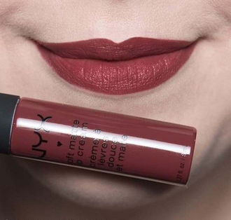 Стойкая жидкая матовая помада NYX Soft Matte Lip Cream 25 Budapest (Будапешт)