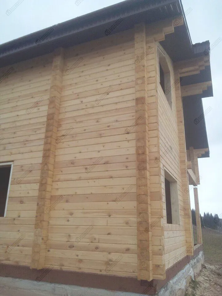 Дом из профилированного бруса камерной сушки сечением 145(h)х195 мм. Республика Башкортостан, г. Уфа. Площадь дома 210 м2.