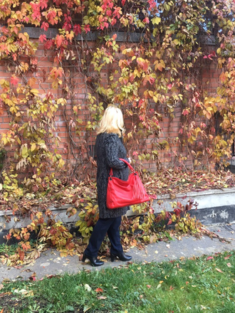 Сумка-мешок с декором-кисточкой