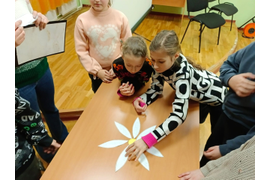 "Мы все друзья"