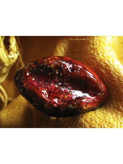 Крупное кольцо "Июль и камешек" из серии летних украшений Винсенто