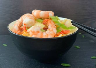WOK с креветками в терияке соусе