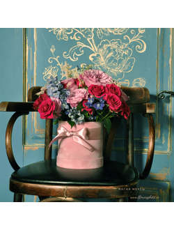 Коробка с цветами "Викалетта"