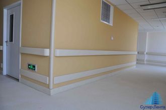 Поручень-отбойник  на алюминиевом каркасе , 140 мм х 4000 мм (с резинкой)